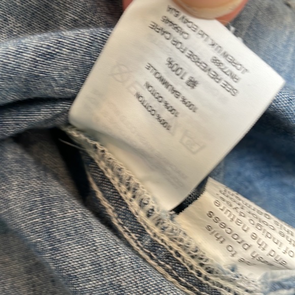 Madewell Denim Button-Up Shirt in Bluffton Wash - Picture 12 of 13